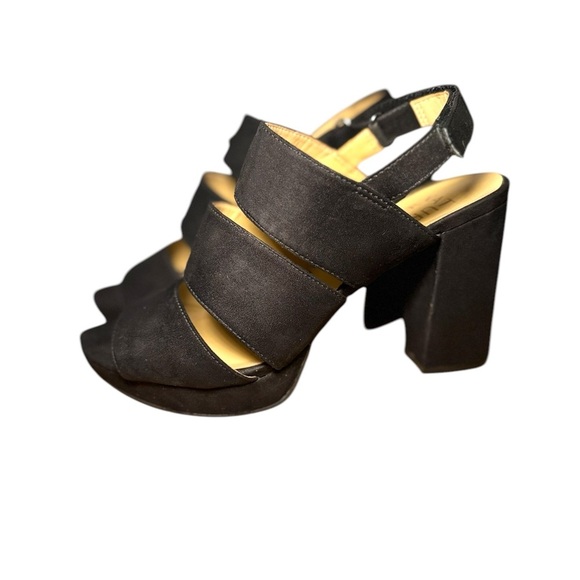 Naturalizer Black Strappy Block Heels - Picture 3 of 7